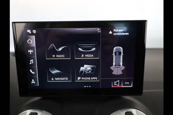 Audi Q2 35 TFSI S Edition 150 pk S-tronic | Verlengde garantie | Navigatie | Parkeersensoren achter | Adaptieve cruise control | Matrix LED koplampen | S-line |