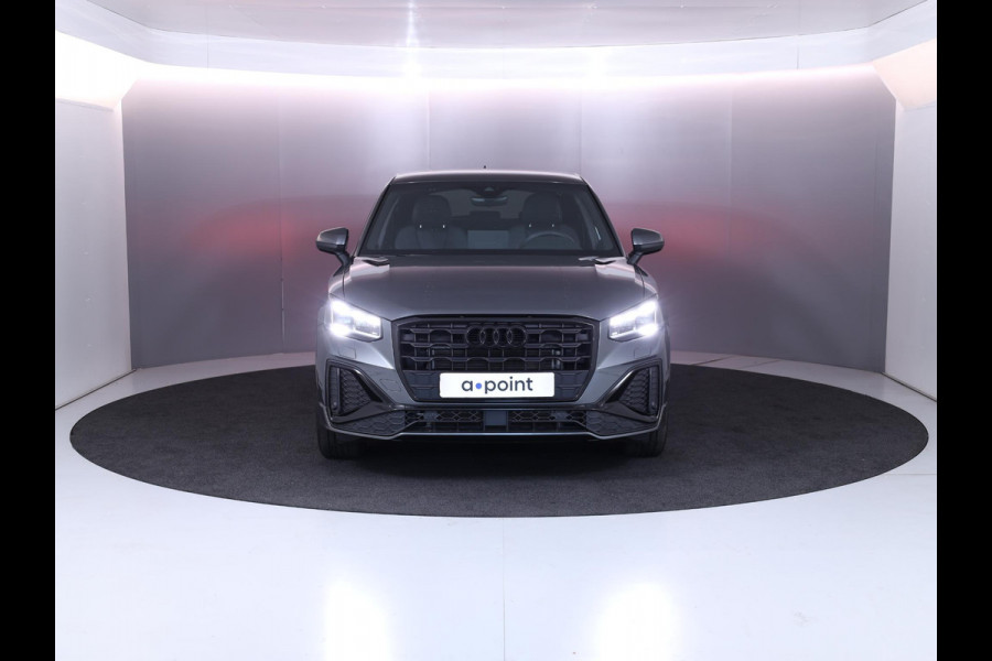Audi Q2 35 TFSI S Edition 150 pk S-tronic | Verlengde garantie | Navigatie | Parkeersensoren achter | Adaptieve cruise control | Matrix LED koplampen | S-line |