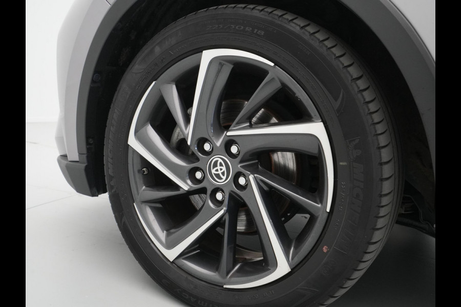 Toyota C-HR 2.0 Hybrid 184pk Style Navigatie Camera Side Assist JBL 221
