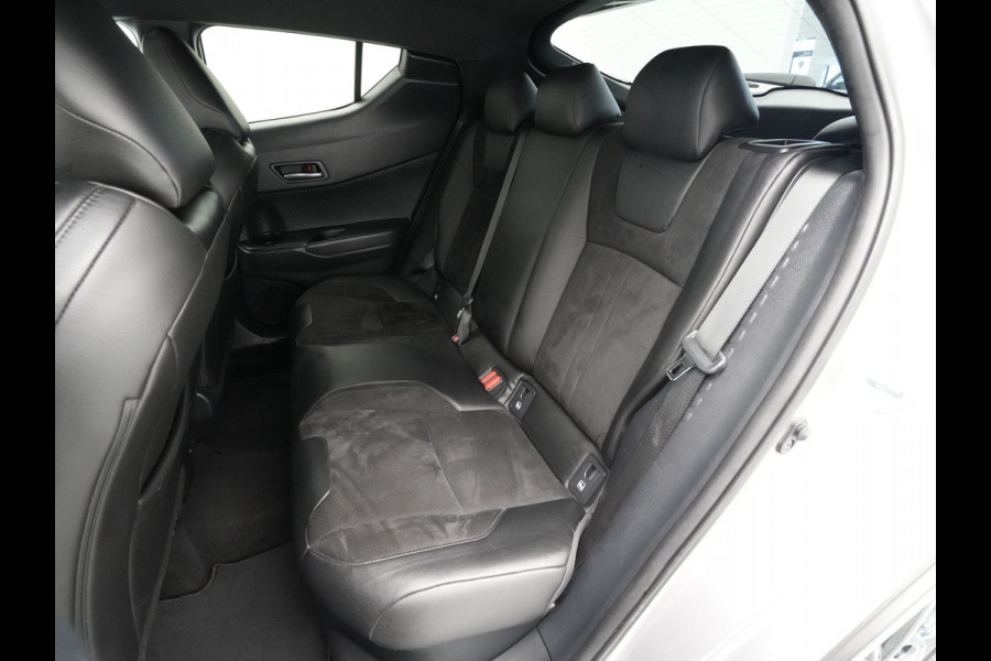 Toyota C-HR 2.0 Hybrid 184pk Style Navigatie Camera Side Assist JBL 221