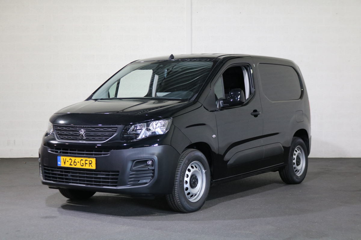 Peugeot e-Partner 136 L1 50 kWh Airco Camera Peugeot e-Partner 136 L1 50 kWh Airco Camera