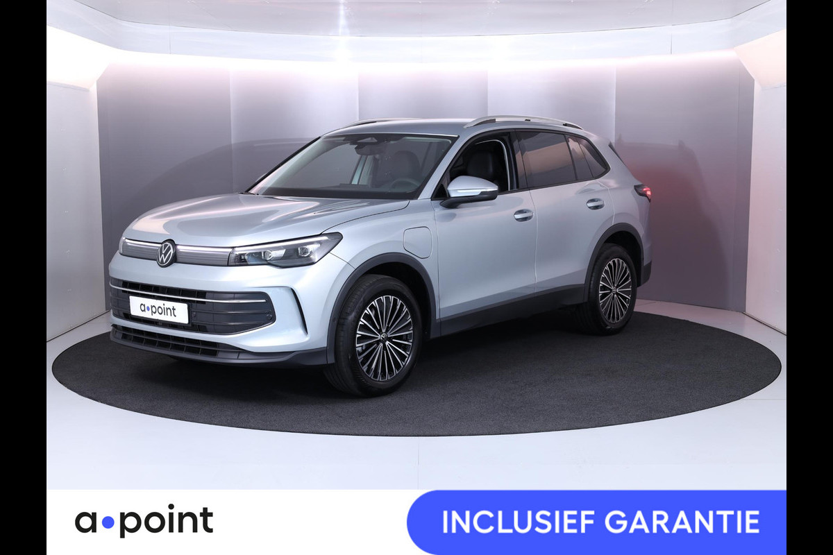 Volkswagen Tiguan 1.5 eHybrid Life PHEV 204PK | Assistentie pakket | Stoelverwarming voor+achter | 18"Lm velgen | Volkswagen Tiguan 1.5 eHybrid Life PHEV 204PK | Assistentie pakket | Stoelverwarming voor+achter | 18"Lm velgen |