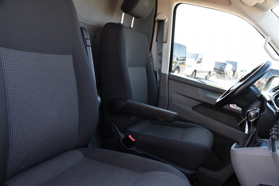 Volkswagen Transporter 2.0 TDI L1H1 30 Bulli Virtual, Adaptieve Cruise, Carplay, LED, Multimedia, 150PK, Automaat, Stoelverwarming, Uniek!