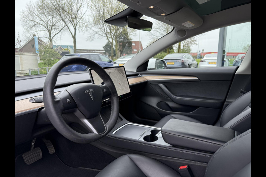 Tesla Model 3 Range Plus RWD | Autopilot | Panorama | Facelift |