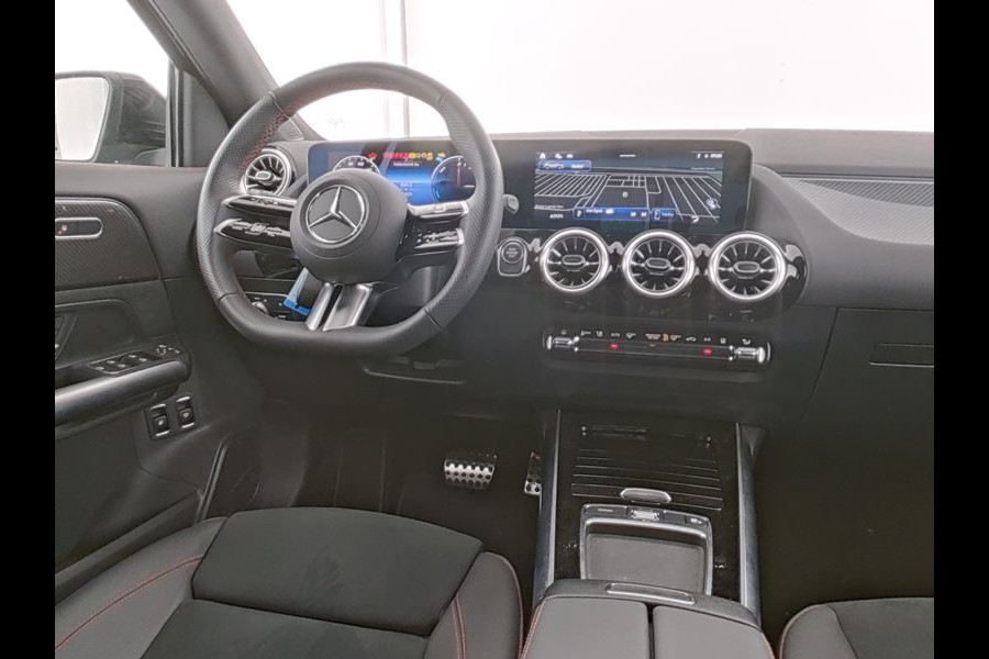 Mercedes-Benz GLA 250 e AMG Face Lift Plug-In Hybride | AMG Line Advanced Plus | Night Pakket | Sfeerverlichting | Distronic | Multibeam Led Koplampen | Inclusief 24 maanden MB Certified garantie voor Europa.