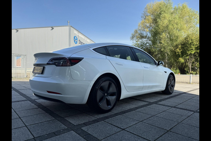 Tesla Model 3 Range Plus RWD | Autopilot | Panorama | Leder |
