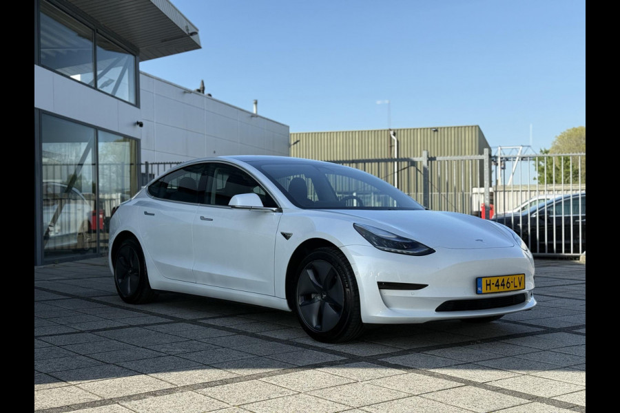 Tesla Model 3 Range Plus RWD | Autopilot | Panorama | Leder |