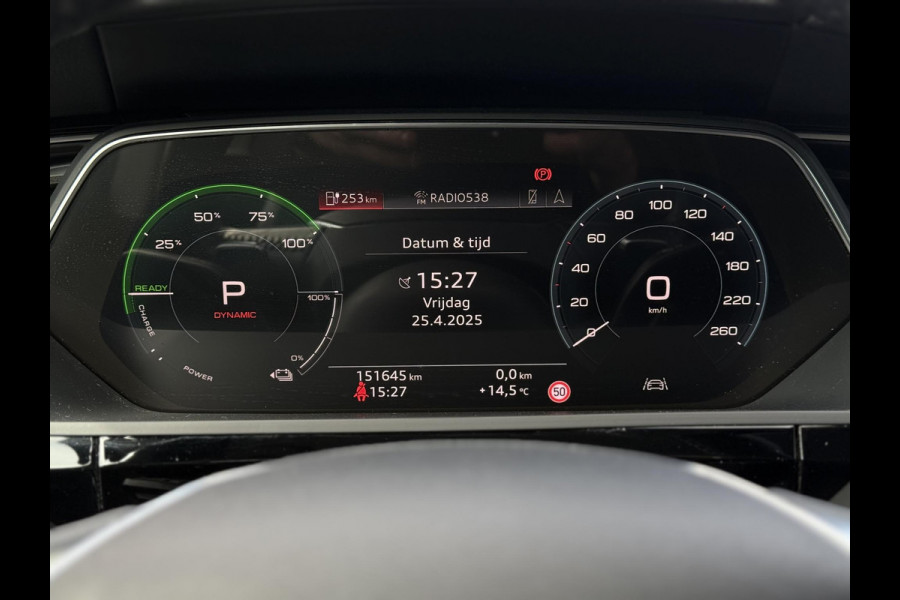 Audi e-tron e-tron 50 quattro Edition Plus 71 kWh | Panorama | Adapt. Luchtvering | Leder |