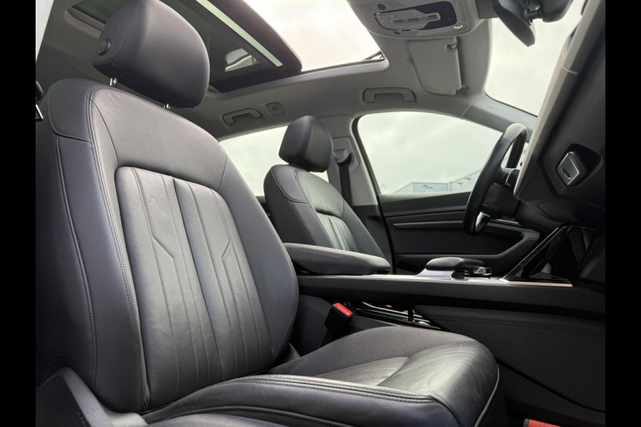 Audi e-tron e-tron 50 quattro Edition Plus 71 kWh | Panorama | Adapt. Luchtvering | Leder |