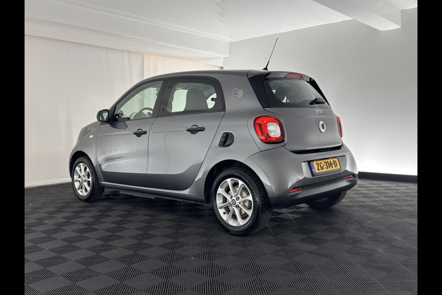 Smart Forfour EQ pure 18 kWh Aut. *FULL-LEATHER | AIRCO | CRUISE | COMFORT-SEATS | 15''ALU*