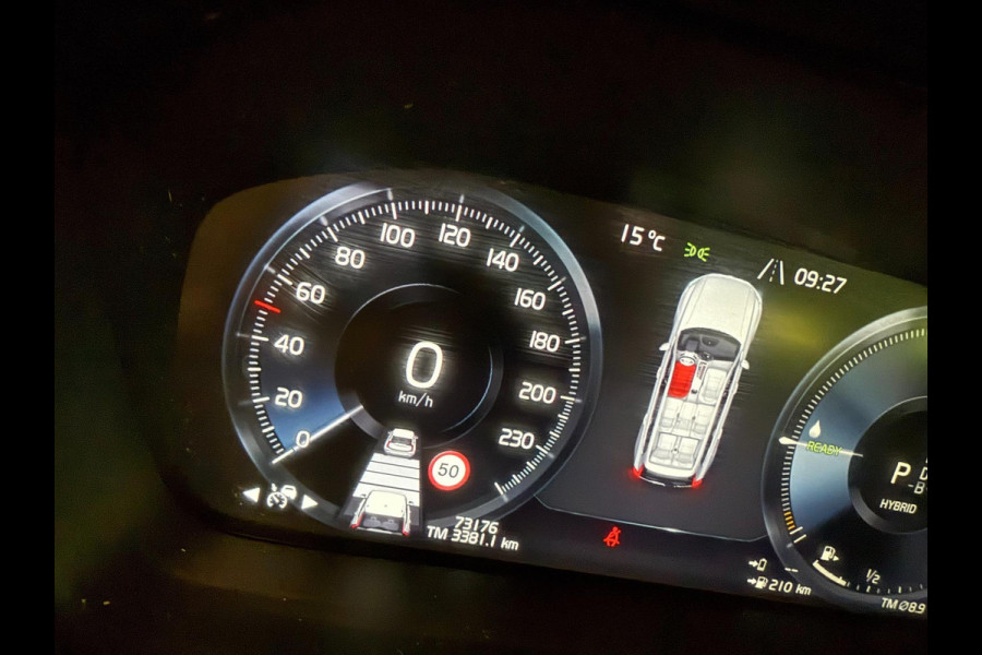 Volvo XC90 2.0 T8 Recharge AWD R-Design 7P PANO/LUCHTVERING/LEDER/DAB/NAVI////