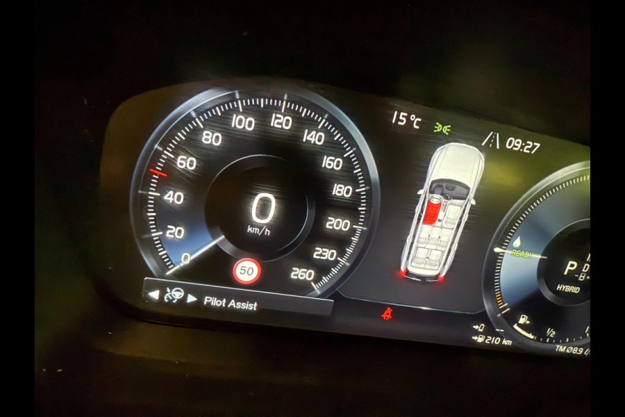 Volvo XC90 2.0 T8 Recharge AWD R-Design 7P PANO/LUCHTVERING/LEDER/DAB/NAVI////