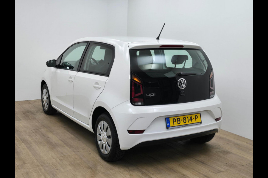 Volkswagen up! Occasion 1.0 Bluemotion zeer zuinig! | Tweedehands Volkswagen Up in wit met 68000km | Bluetooth audio | Airco | DAB