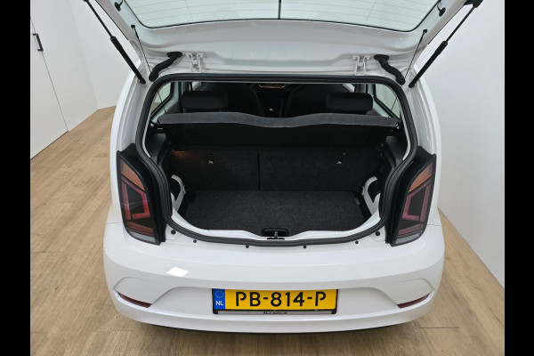 Volkswagen up! Occasion 1.0 Bluemotion zeer zuinig! | Tweedehands Volkswagen Up in wit met 68000km | Bluetooth audio | Airco | DAB