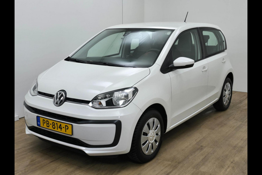 Volkswagen up! Occasion 1.0 Bluemotion zeer zuinig! | Tweedehands Volkswagen Up in wit met 68000km | Bluetooth audio | Airco | DAB