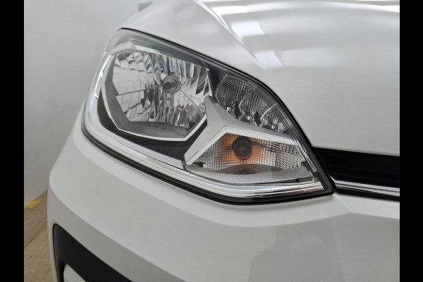 Volkswagen up! Occasion 1.0 Bluemotion zeer zuinig! | Tweedehands Volkswagen Up in wit met 68000km | Bluetooth audio | Airco | DAB