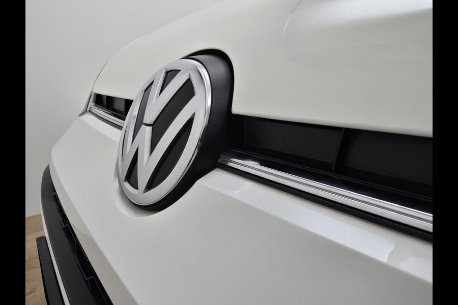 Volkswagen up! Occasion 1.0 Bluemotion zeer zuinig! | Tweedehands Volkswagen Up in wit met 68000km | Bluetooth audio | Airco | DAB