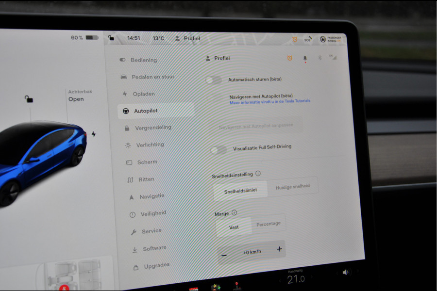 Tesla Model 3 Long Range AWD 78 kWh Autopilot ACC Stuurverw. PDC Leer Navi Panoramadak 360° Elektr. achterklep Stoelverwarming voor & achter Climate voor & achter LM velgen BTW auto! Nieuw!