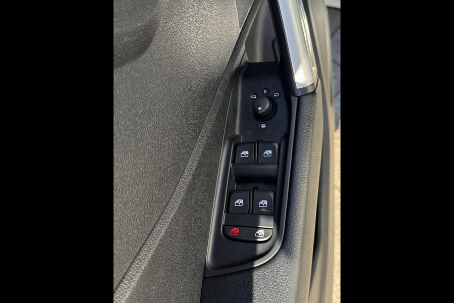 Audi Q2 1.4 150 PK 16V TFSi CoD - Navigatie I Airco I LED/PDC I Sport velgen I Comfort pakket I