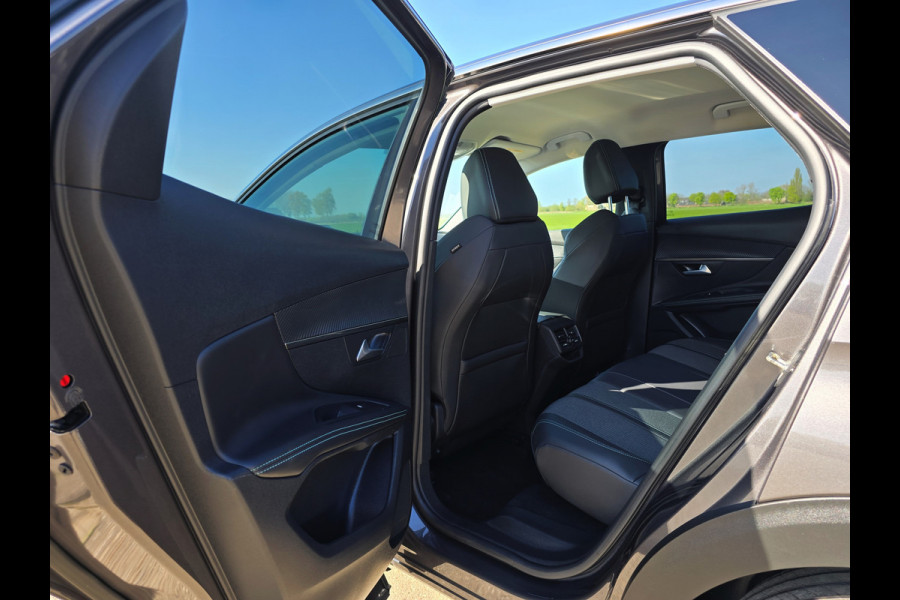 Peugeot 3008 1.2 PureTech Active - 130 Pk - Euro 6 - Navi - ParkeerCamera