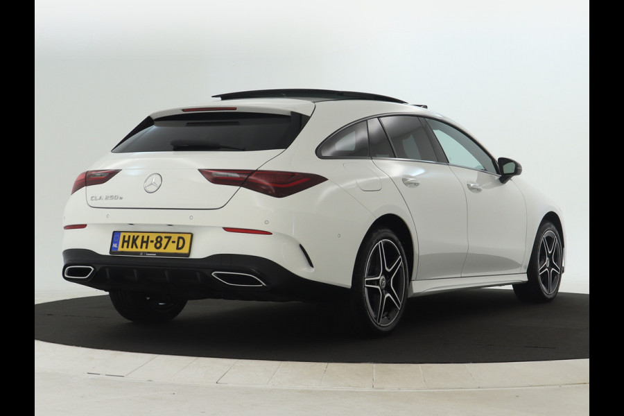 Mercedes-Benz CLA-Klasse Shooting Brake 250 e AMG Face Lift Plug-In Hybride | AMG Line Premium | Night Pakket | Panorama Schuif-Kanteldak | 11 kw Laden | Stuur en Stoelverwarmig | Inclusief 24 maanden MB Certified garantie voor Europa.