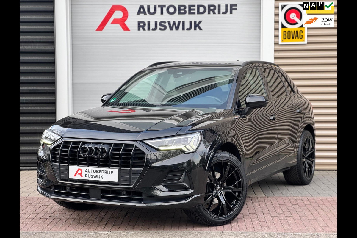 Audi Q3 35 TFSI Pro Line Matrix/Dodehoek/Trekhaak Audi Q3 35 TFSI Pro Line Matrix/Dodehoek/Trekhaak