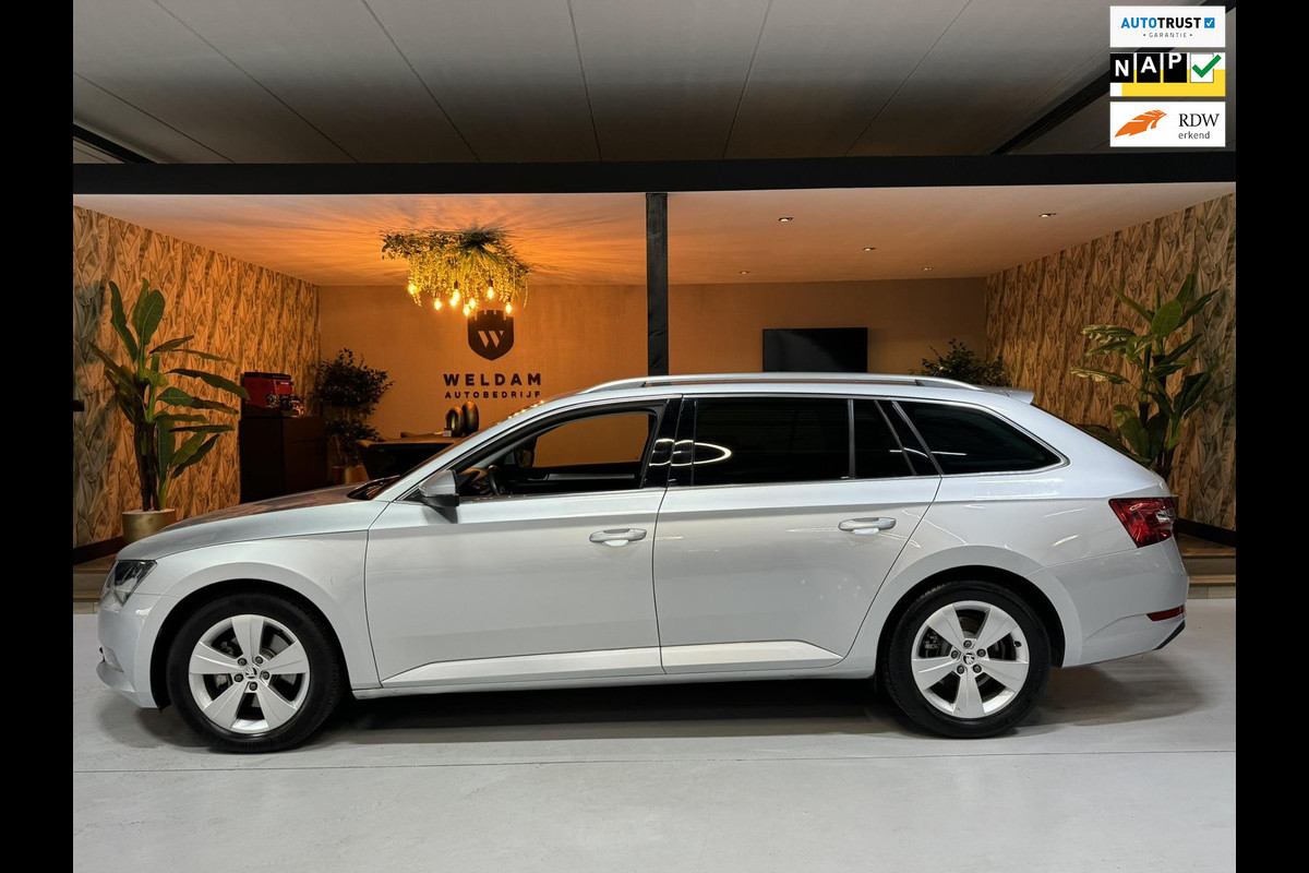 Škoda Superb Combi 1.4 TSI ACT Style Garantie Led Xenon Multimedia Cruise Control Rijklaar Škoda Superb Combi 1.4 TSI ACT Style Garantie Led Xenon Multimedia Cruise Control Rijklaar