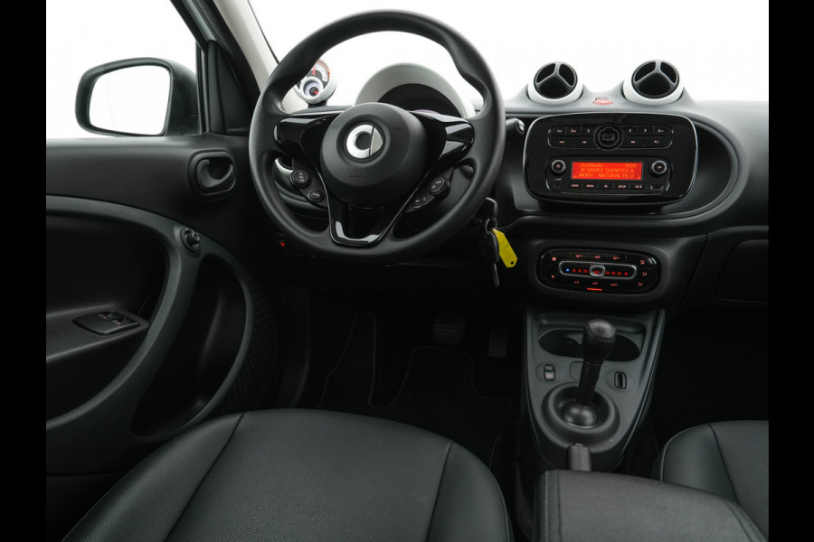 Smart Forfour EQ Business Solution Cool&Audio Pack 18 kWh [ 3-Fase ] (INCL-BTW) *FULL-LEATHER | AIRCO | DAB | CRUISE | COMFORT-SEATS | 15''ALU*
