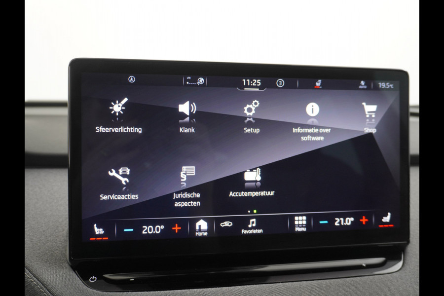 Škoda ENYAQ iV 60 Navi Ecc Adaptieve Cruise Control CameraApple Carplay Android Keyless Led Pdc DabBusiness Edition Plus Stoelverwarming Bluetooth Dodehoek detector Draadloze tel.lader Rijstrooksensor Regen-Lichtsensor Origineel Nederlandse 1e Eigenaar Auto nieuwprijs €51.910,-