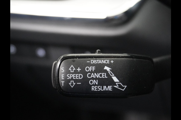 Škoda ENYAQ iV 60 Navi Ecc Adaptieve Cruise Control CameraApple Carplay Android Keyless Led Pdc DabBusiness Edition Plus Stoelverwarming Bluetooth Dodehoek detector Draadloze tel.lader Rijstrooksensor Regen-Lichtsensor Origineel Nederlandse 1e Eigenaar Auto nieuwprijs €51.910,-