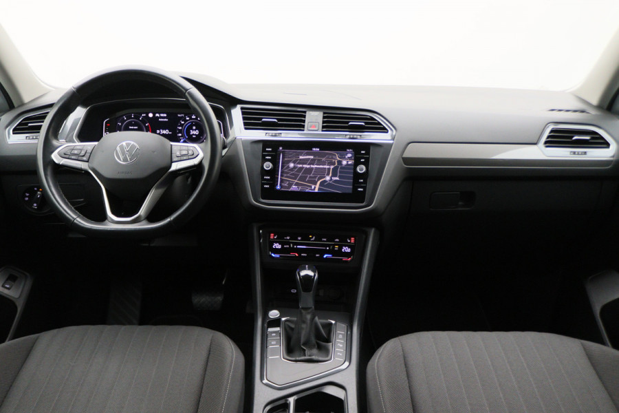 Volkswagen Tiguan Allspace 1.5 TSI Elegance 7p. IQ Light, Stuur-/Stoelverw. ACC, Camera, Apple Carplay, DAB