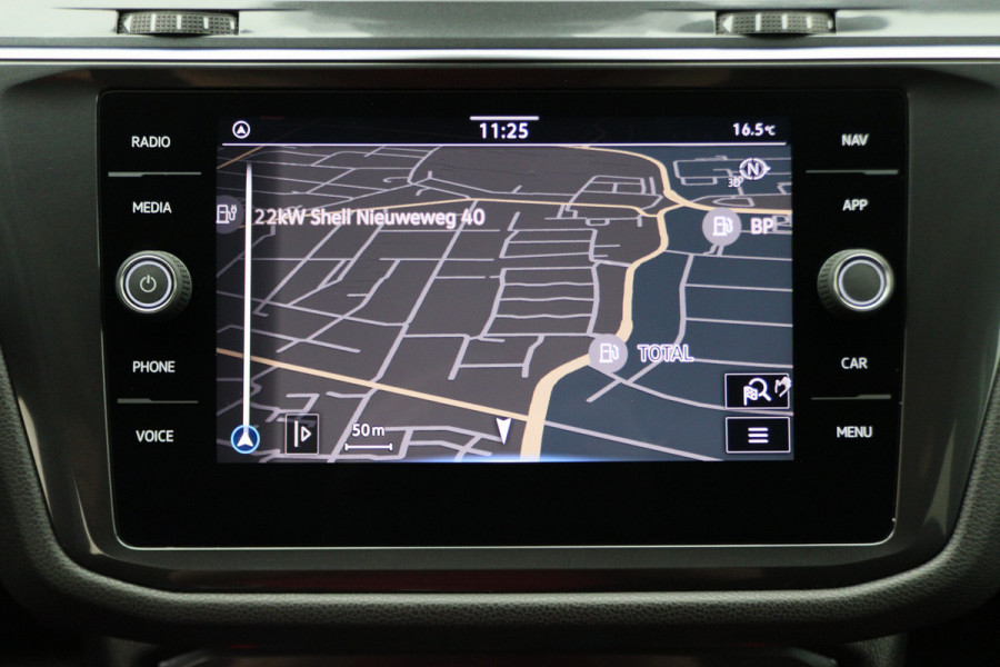 Volkswagen Tiguan Allspace 1.5 TSI Elegance 7p. IQ Light, Stuur-/Stoelverw. ACC, Camera, Apple Carplay, DAB