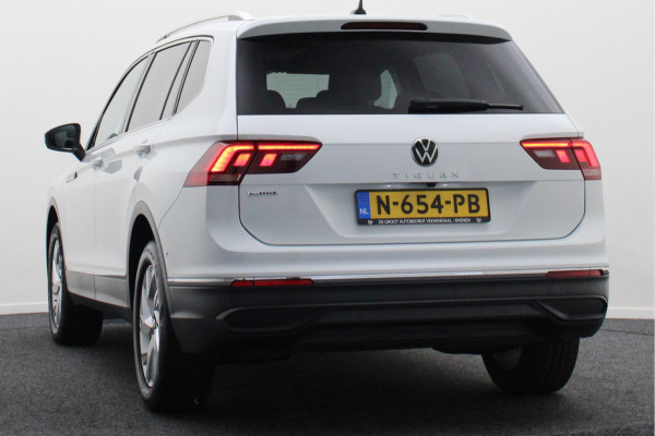 Volkswagen Tiguan Allspace 1.5 TSI Elegance 7p. IQ Light, Stuur-/Stoelverw. ACC, Camera, Apple Carplay, DAB