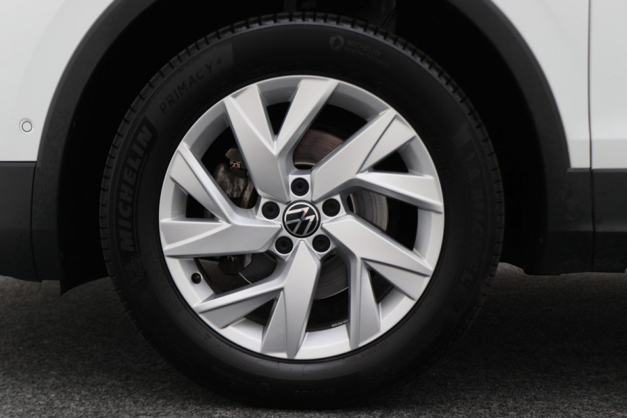 Volkswagen Tiguan Allspace 1.5 TSI Elegance 7p. IQ Light, Stuur-/Stoelverw. ACC, Camera, Apple Carplay, DAB