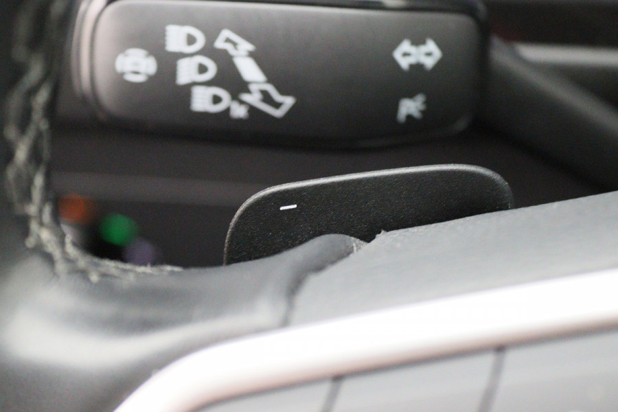 Volkswagen Tiguan Allspace 1.5 TSI Elegance 7p. IQ Light, Stuur-/Stoelverw. ACC, Camera, Apple Carplay, DAB