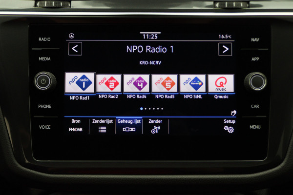 Volkswagen Tiguan Allspace 1.5 TSI Elegance 7p. IQ Light, Stuur-/Stoelverw. ACC, Camera, Apple Carplay, DAB