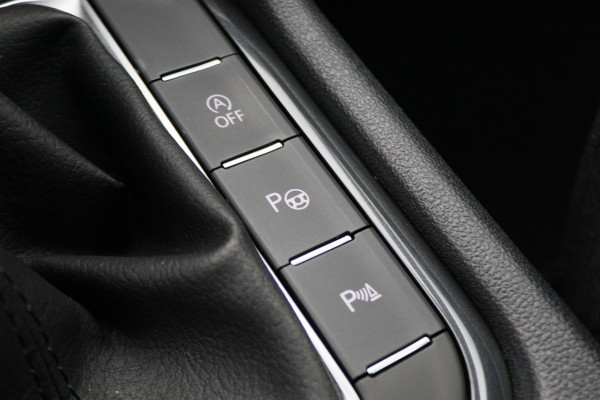 Volkswagen Tiguan Allspace 1.5 TSI Elegance 7p. IQ Light, Stuur-/Stoelverw. ACC, Camera, Apple Carplay, DAB