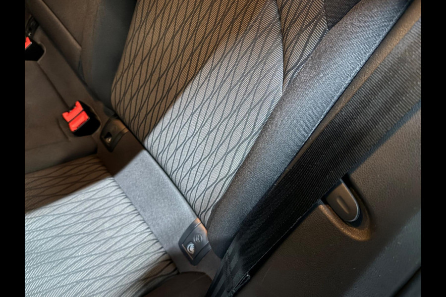 Seat León ST 1.0 EcoTSI Style Garantie NAP Trekhaak Camera PDC Cruise Clima Navi Bluetooth LED Rijklaar