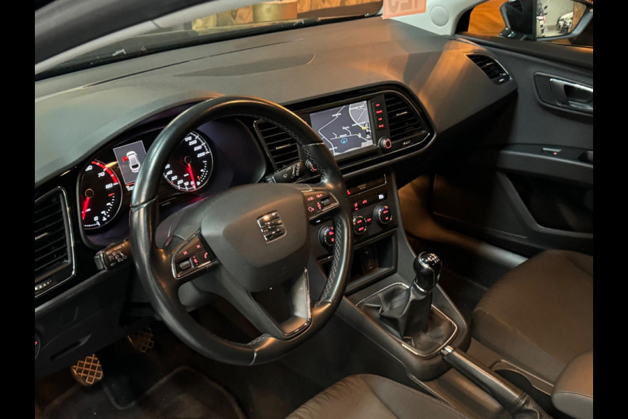 Seat León ST 1.0 EcoTSI Style Garantie NAP Trekhaak Camera PDC Cruise Clima Navi Bluetooth LED Rijklaar