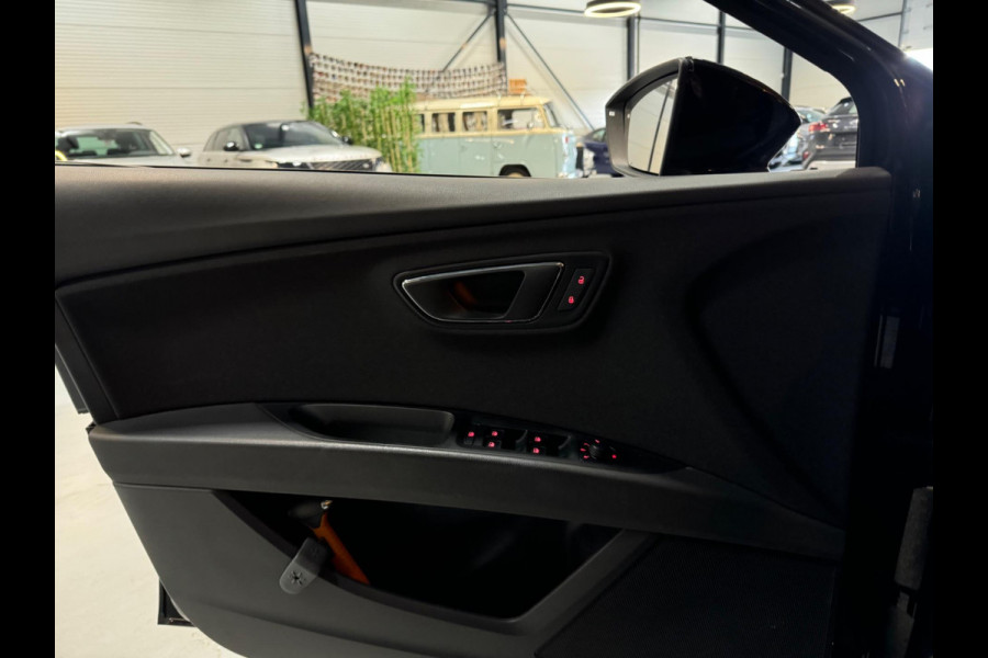 Seat León ST 1.0 EcoTSI Style Garantie NAP Trekhaak Camera PDC Cruise Clima Navi Bluetooth LED Rijklaar