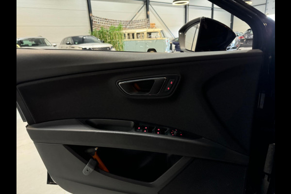 Seat León ST 1.0 EcoTSI Style Garantie NAP Trekhaak Camera PDC Cruise Clima Navi Bluetooth LED Rijklaar