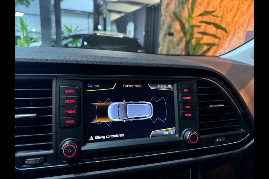 Seat León ST 1.0 EcoTSI Style Garantie NAP Trekhaak Camera PDC Cruise Clima Navi Bluetooth LED Rijklaar