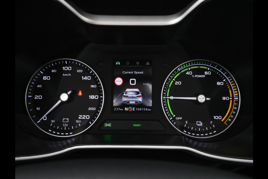 MG ZS EV Luxury 45 kWh (INCL-BTW) *PANO | FULL-LEATHER | CCS-FASTLOADER | KEYLESS | NAVI-FULLMAP | ADAPTIVE-CRUISE | CAMERA | HEATED-SPORT-SEATS | CARPLAY | BLINDSPOT | DAB | LANE-ASSIST | 17"ALU*