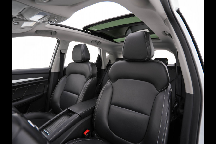 MG ZS EV Luxury 45 kWh (INCL-BTW) *PANO | FULL-LEATHER | CCS-FASTLOADER | KEYLESS | NAVI-FULLMAP | ADAPTIVE-CRUISE | CAMERA | HEATED-SPORT-SEATS | CARPLAY | BLINDSPOT | DAB | LANE-ASSIST | 17"ALU*