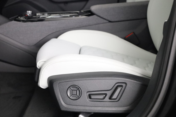 Audi A6 Sportback e-tron S edition performance 100 kWh Tech Pro, winterpakket, leder interieur, remzadels rood