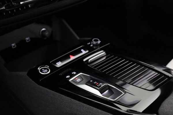 Audi A6 Sportback e-tron S edition performance 100 kWh Tech Pro, winterpakket, leder interieur, remzadels rood