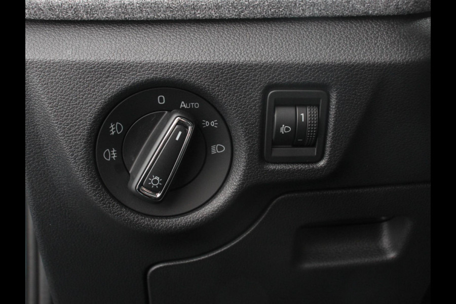 Škoda Kamiq 1.0 TSI 115pk Automaat Business Edition | Navigatie | Android Auto / Apple Carplay | Climate Control | Camera | Parkeer sensoren | Lichtmetalen Velgen | Dab | Digitale Cockpit | Keyless | Led | Cruise Control