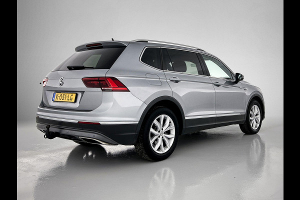 Volkswagen Tiguan Allspace 1.5 TSI Highline | PANO | Massagestoel | Stoelverw | TrekH | Add CC | 1e eig | DealeronderH | NL Auto |