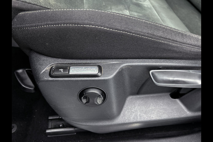 Volkswagen Tiguan Allspace 1.5 TSI Highline | PANO | Massagestoel | Stoelverw | TrekH | Add CC | 1e eig | DealeronderH | NL Auto |