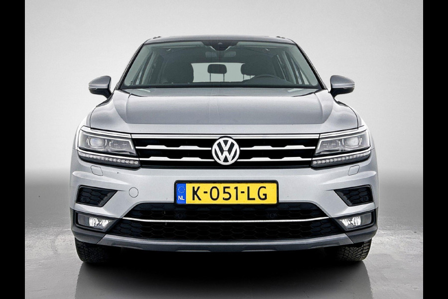 Volkswagen Tiguan Allspace 1.5 TSI Highline | PANO | Massagestoel | Stoelverw | TrekH | Add CC | 1e eig | DealeronderH | NL Auto |